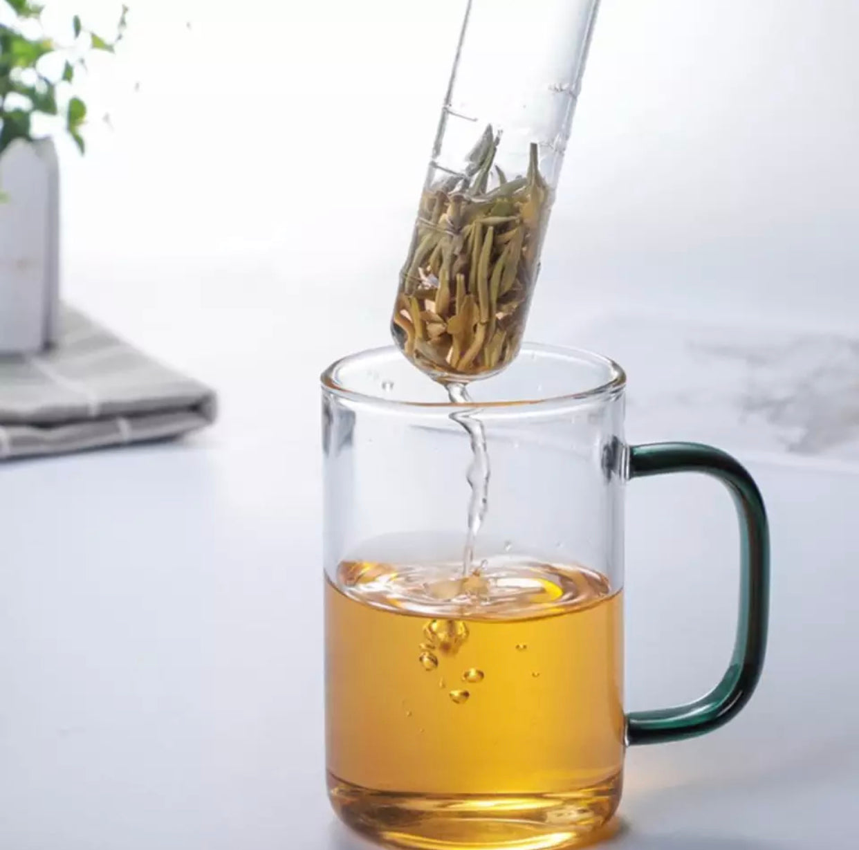 INFUSEUR  EN VERRE🍵 Infuseur en Verre avec Bouchon en Liège – L’Accessoire Idéal pour des Infusions Parfaites ! 🍵