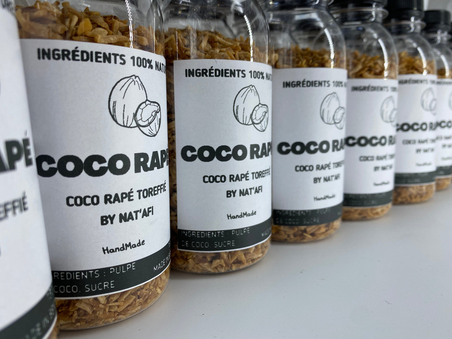 🥥 Coco Râpé – L’Exquise Richesse de la Noix de Coco ! 🥥