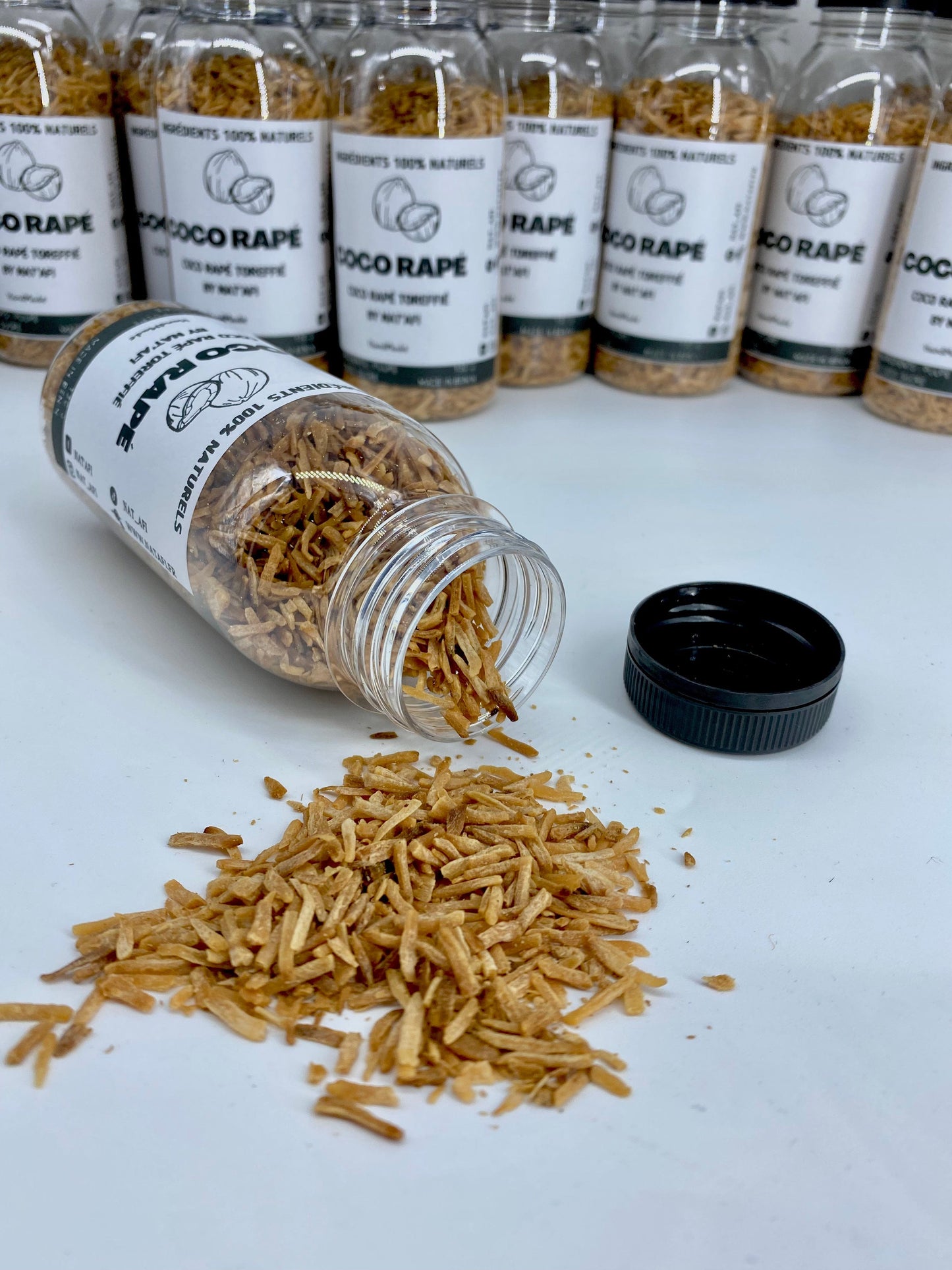 🥥 Coco Râpé – L’Exquise Richesse de la Noix de Coco ! 🥥